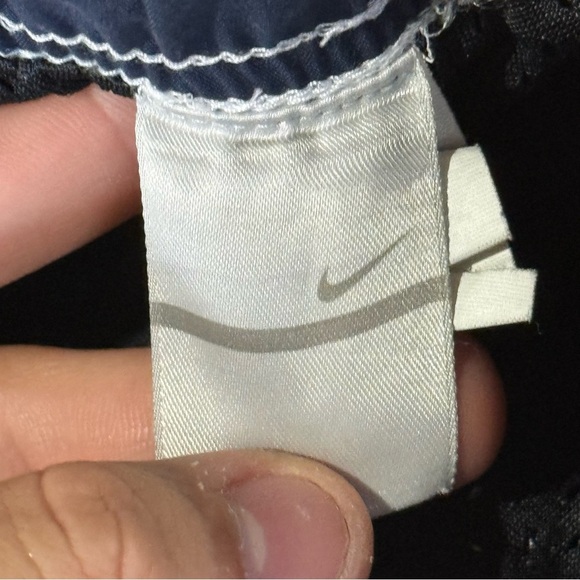 Nike Men’s Swim Trunks Navy Blue White Swoosh Size Large Y2K Swim Summer - Picture 8 of 9